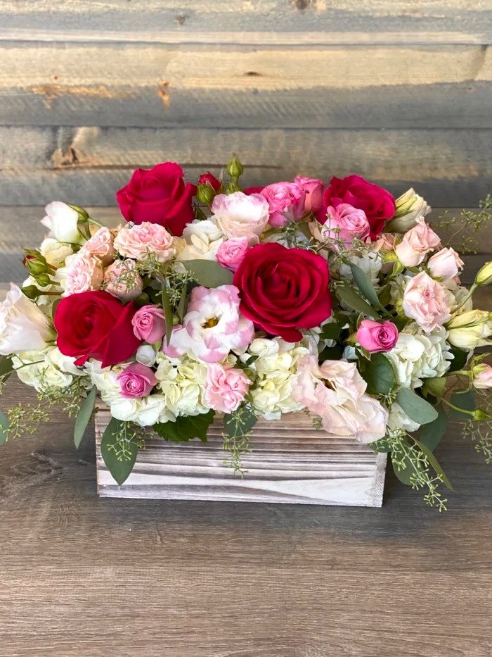 Flower Delivery To Familia Cristiana Verbo EFB