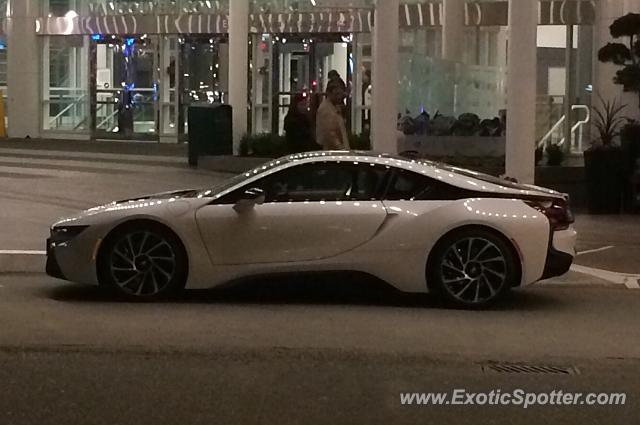 Bmw i8 spotted in vancouver, canada on 02/19/2015