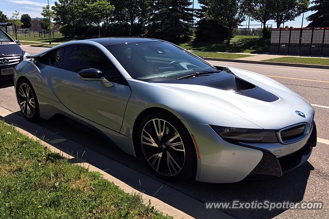 Bmw i8 spotted in oakville, canada on 06/24/2017