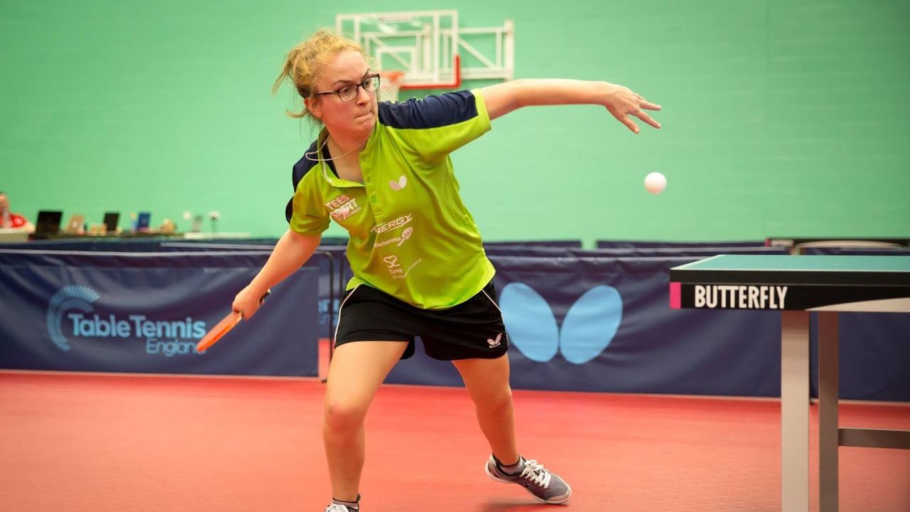 palm up, palm down - the secret to effortless loops (1)