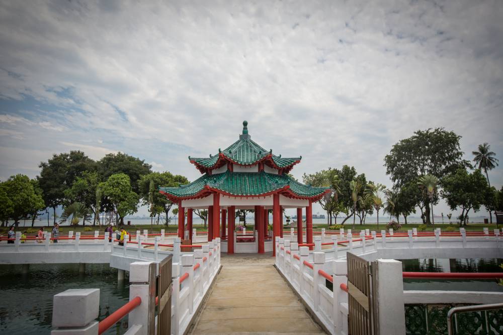 The drug rehabilitation centre was shut down in 1975, and over the years, the island was redeveloped into a resort that is popular with campers and students today. Kusu Island Singapore Tickets Timings Offers Sep 2021 Explorebees