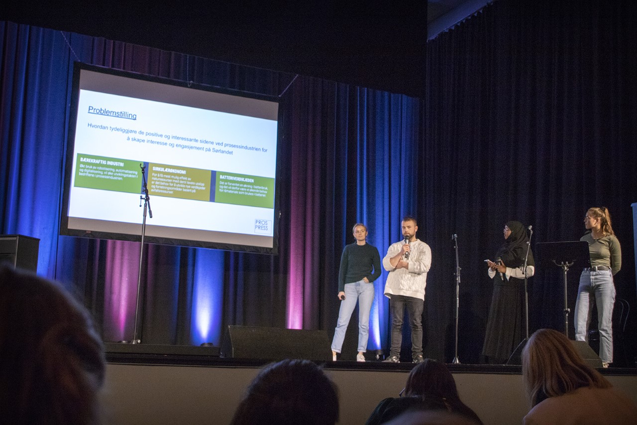 Eyde Cluster Hackathon Droner - Dark Designs - Incredible Ultra HD Collection