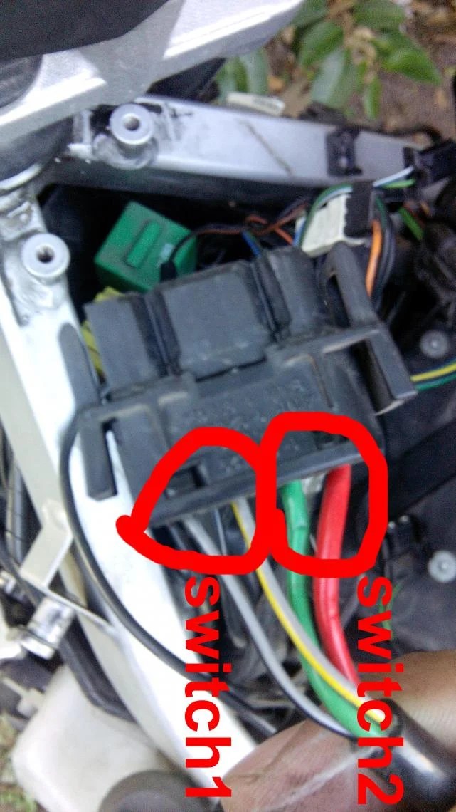 © document.write(new date().getfullyear()) brookline media inc. I Need Wiring Diagram For Bmw F650gs Year 2005 Twin Spark 8 Fuses Bmw F650 Forums