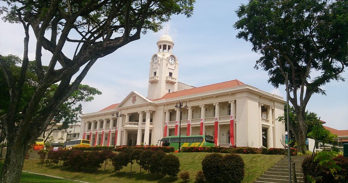 Know The Difference: Integrated Programme VS O Level Track