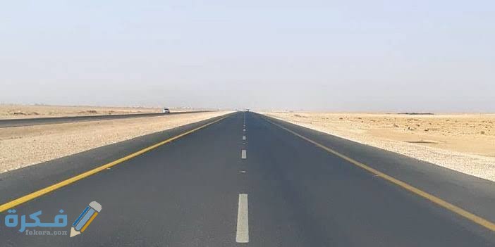 كم المسافة بين الرياض والأحساء