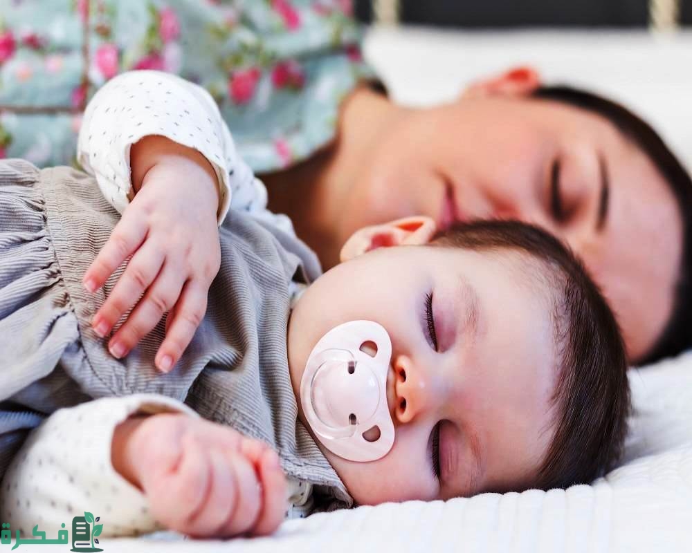 حالات يمنع فيها مشاركة السرير مع الرضيع 