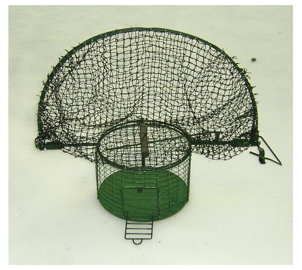 Perfekte funktionalität und zeitlose schönheit verbinden die schreibtische der serie 'nz10'. Fallenbau Weisser Produkt 5