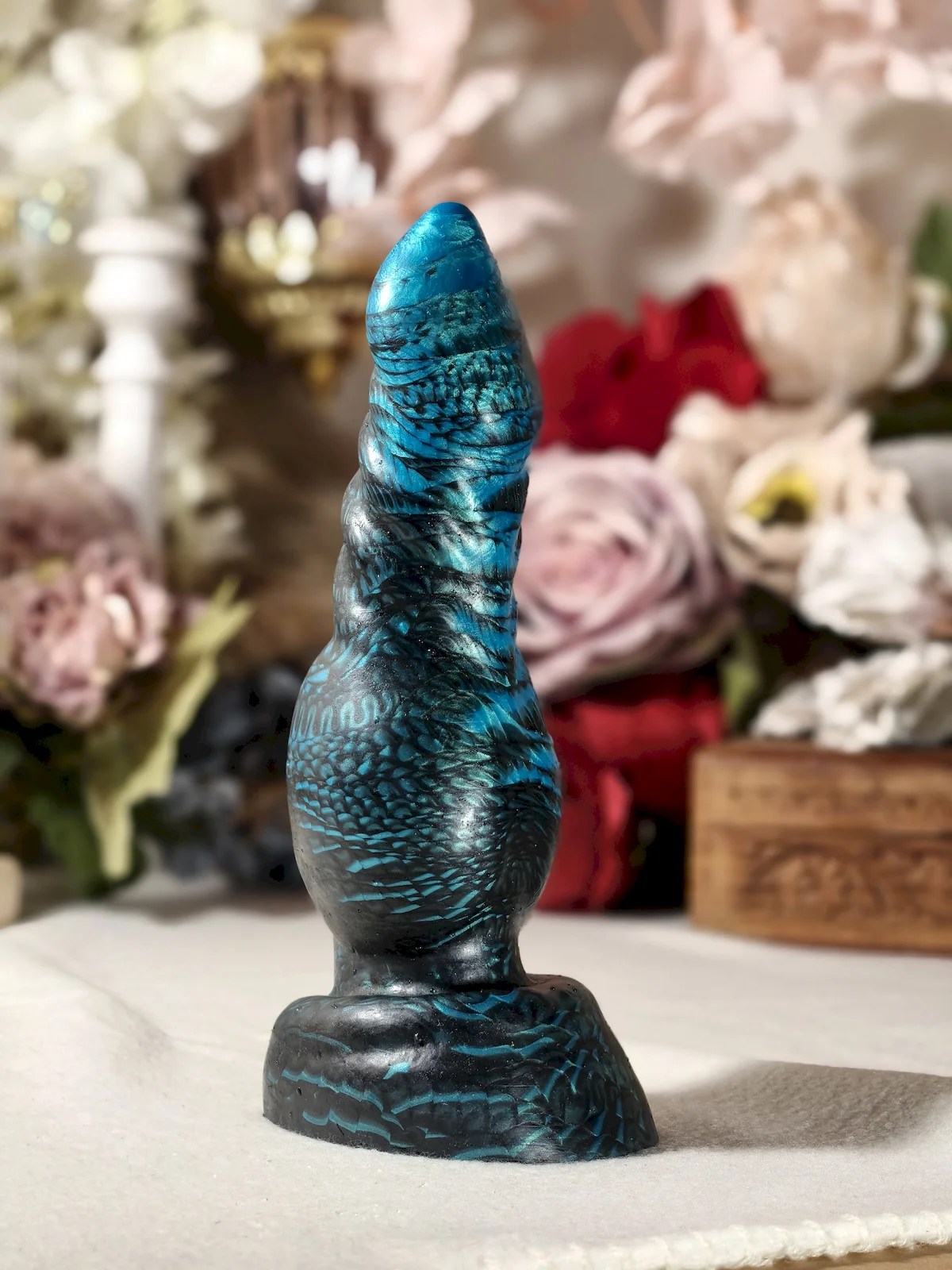 Fantasy werewolf dildo