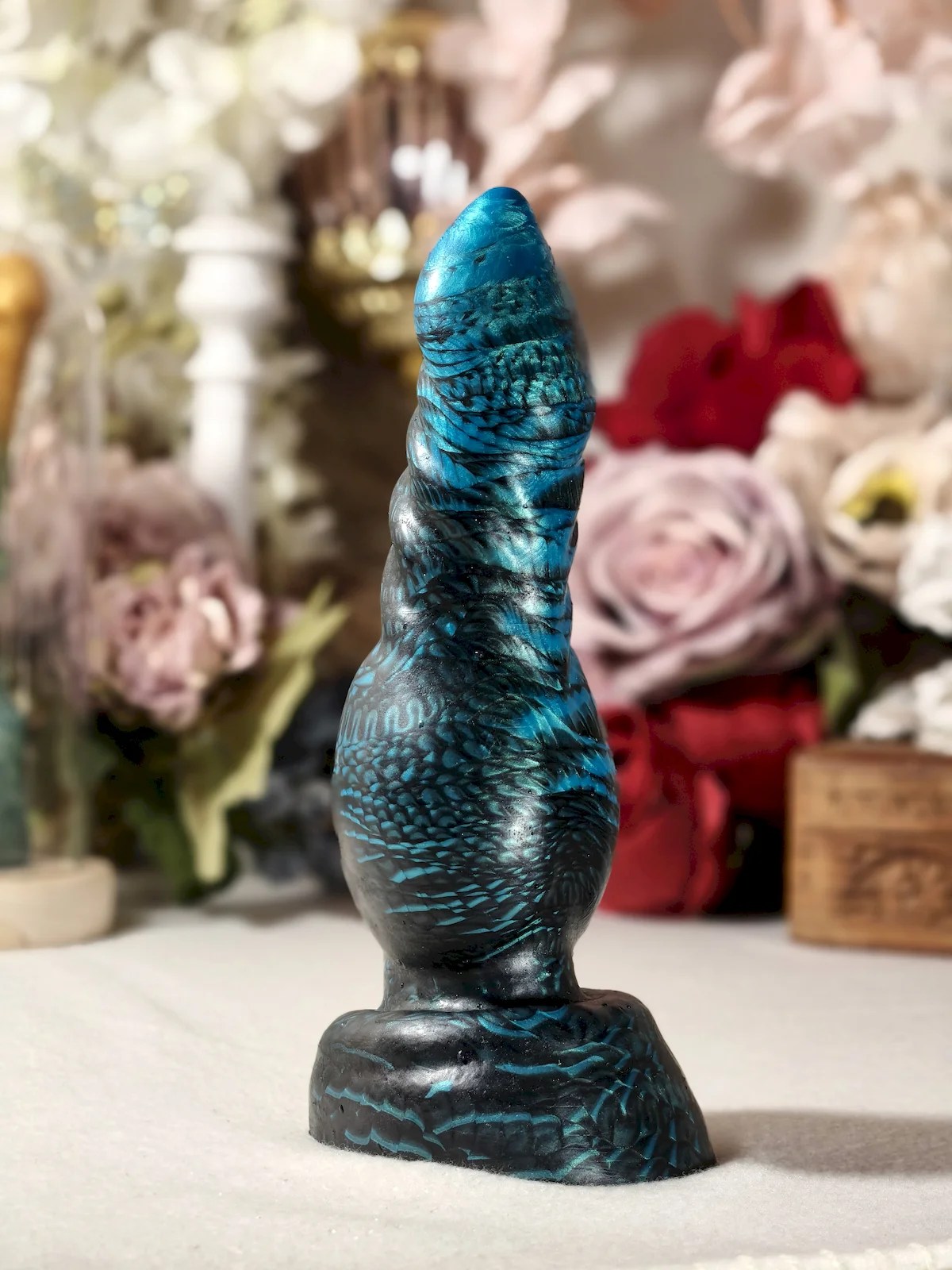 Fantasy werewolf dildo
