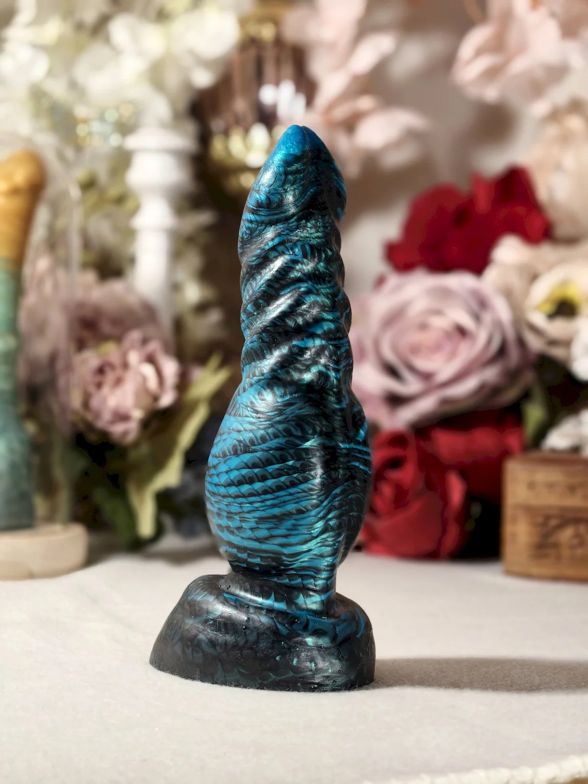 Fantasy werewolf dildo