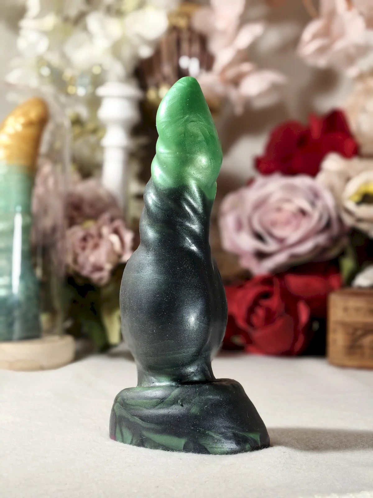 Fantasy werewolf dildo