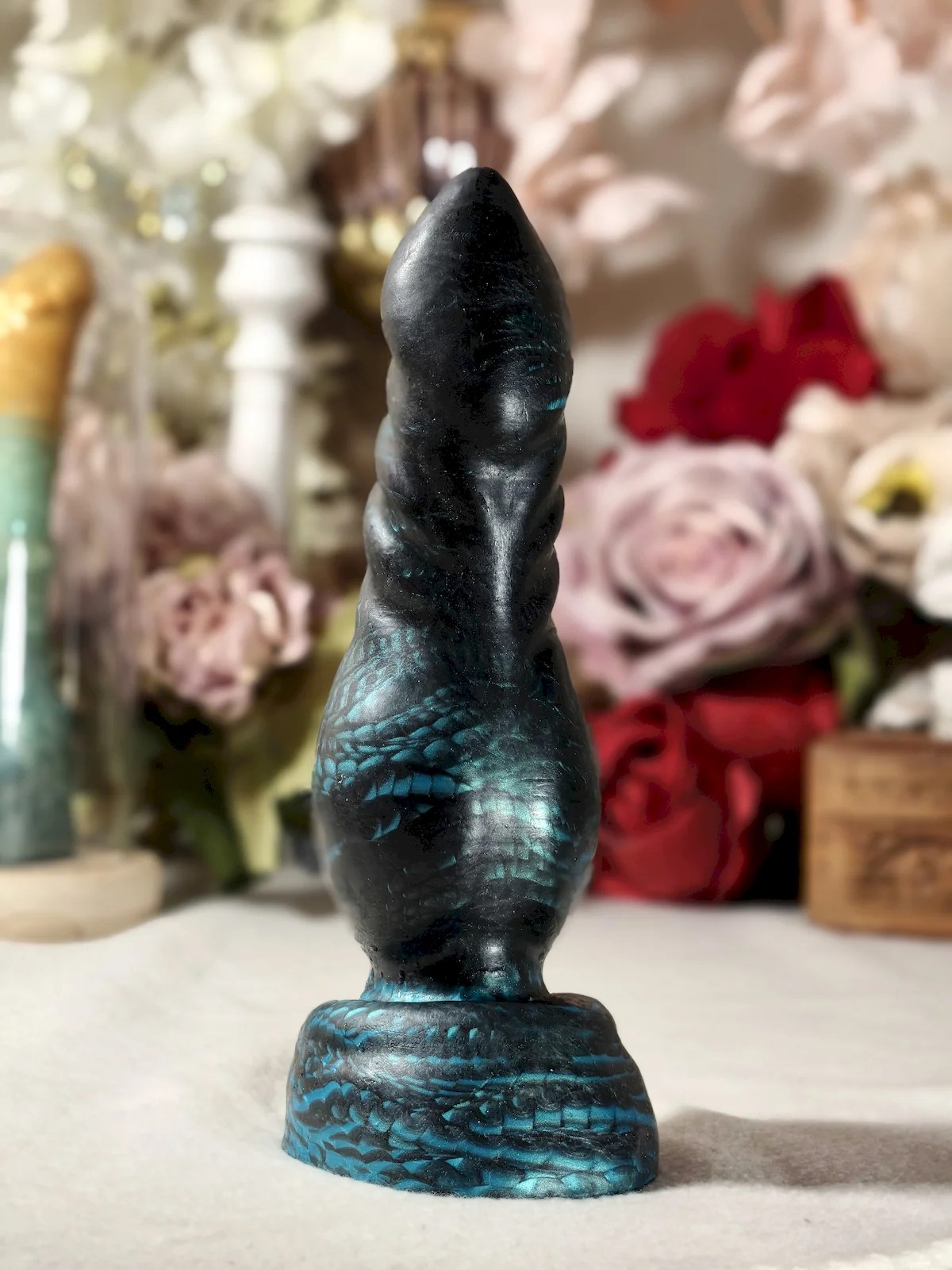 Fantasy werewolf dildo