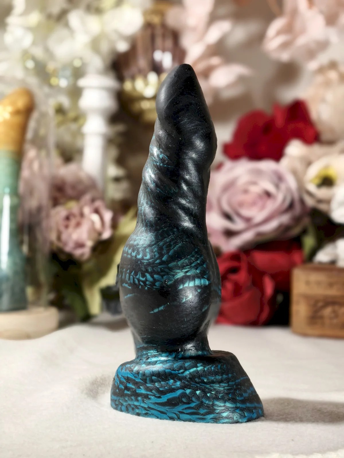 Fantasy werewolf dildo
