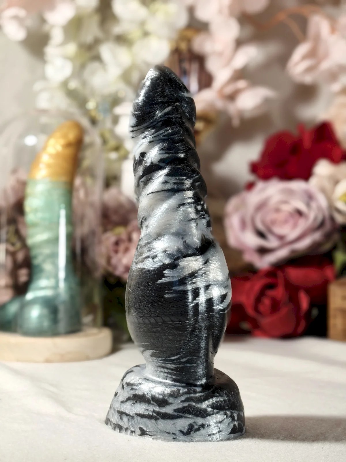 Fantasy werewolf dildo