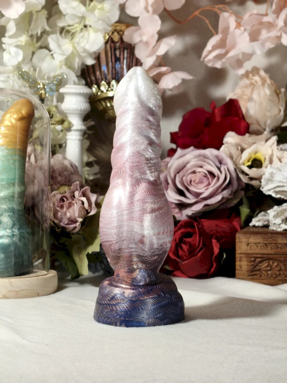 Fantasy werewolf dildo