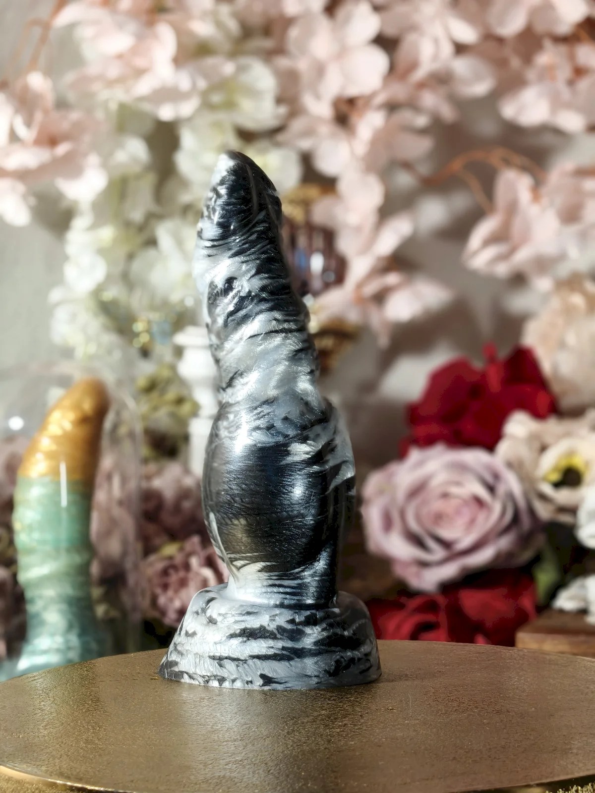Fantasy werewolf dildo