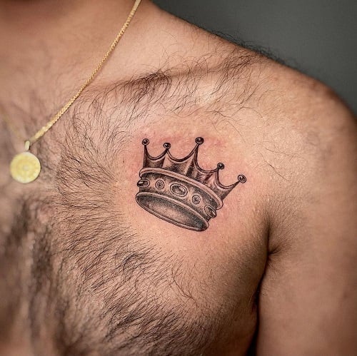 25 Of The Best Crown Tattoos For Men In 2022 | Fashionbeans 499_x_500_jpg