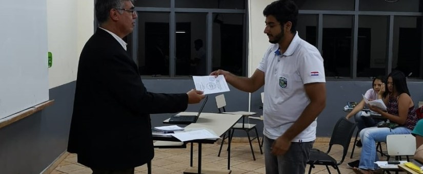 Alumnos del CPI de la FCE – Cruce Itakyry recibieron el Reglamento de Admisión