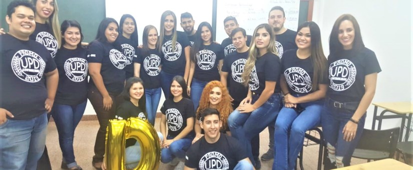 Alumnos del sexto curso de la FCE celebraron el UPD