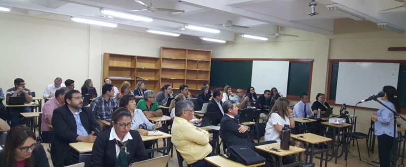 Realizan talleres sobre “Evaluación por competencias en el aula” dirigido a los docentes de la FCE