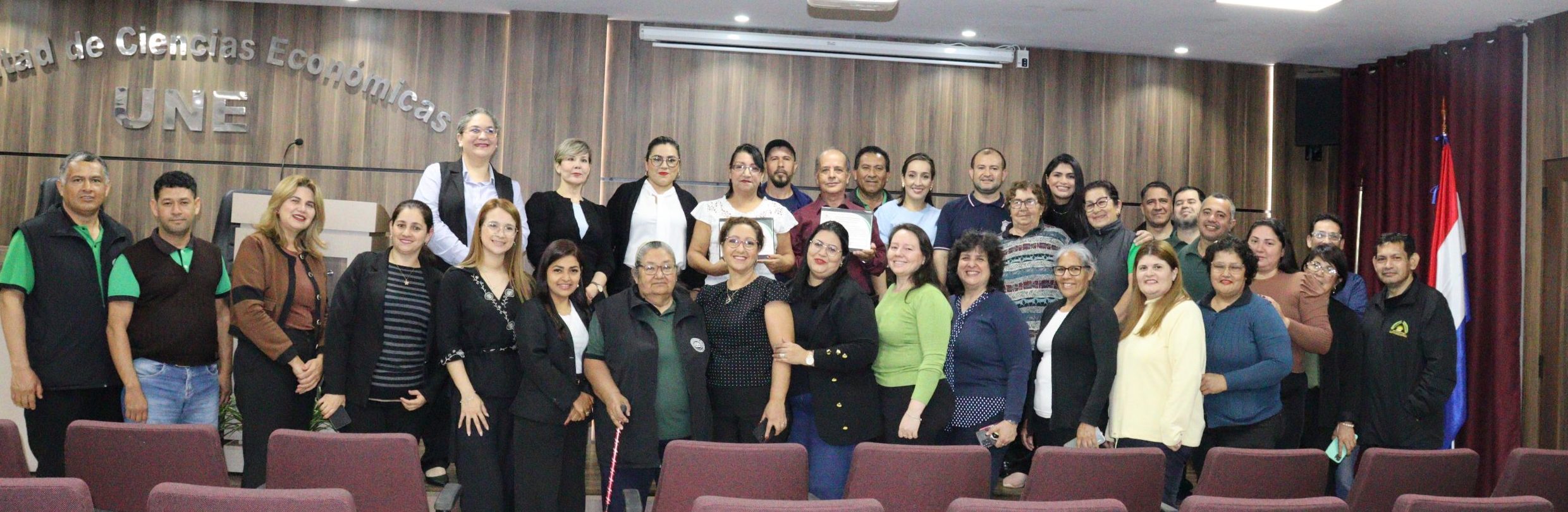 Acto de Reconocimiento a funcionarios jubilados de la FCE