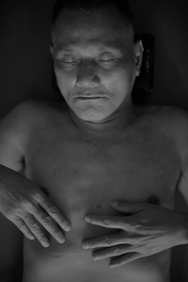 Photographer Sean Lee Creates Incredibly Intimate Portraits of His