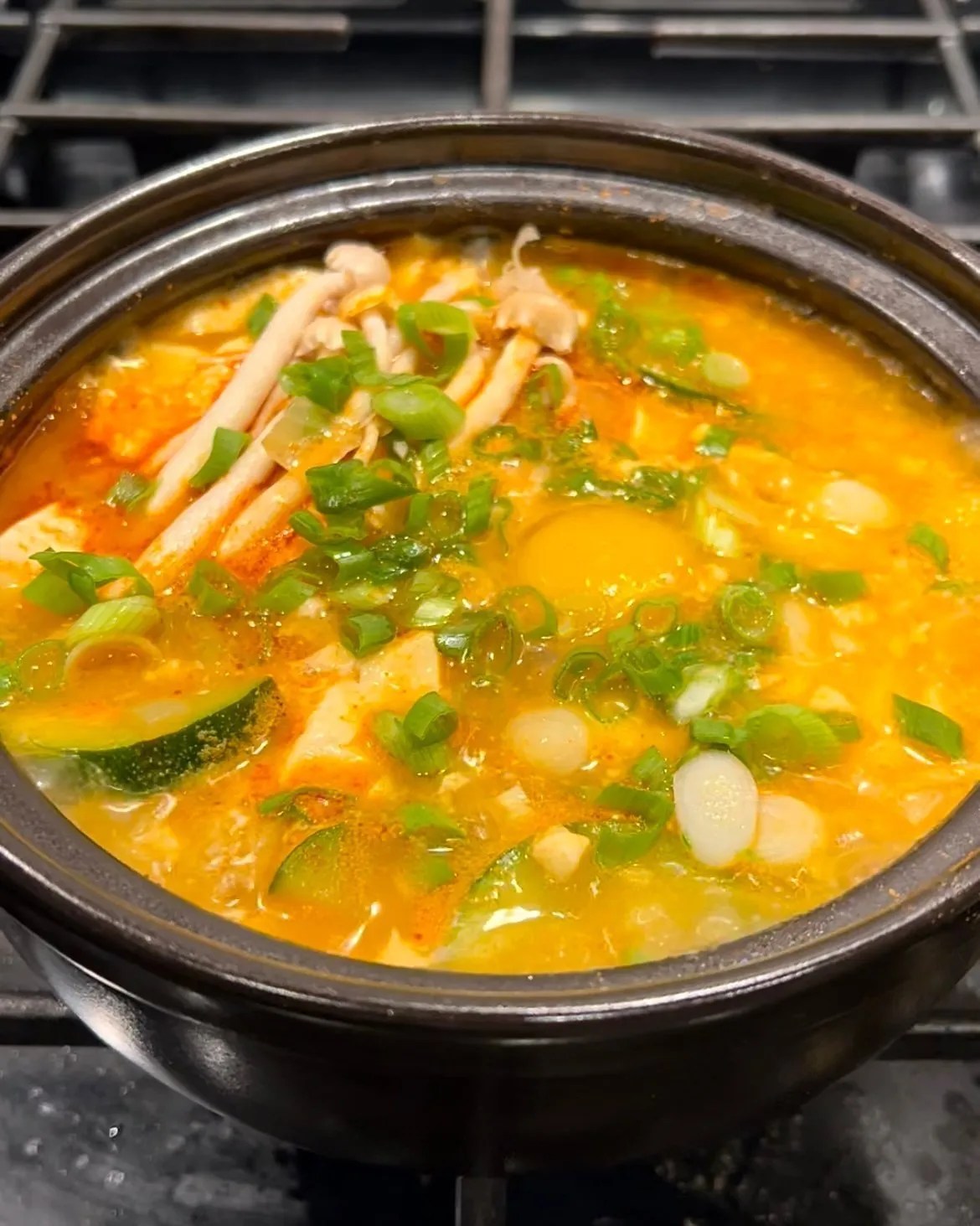 How to Make Soondubu Jjigae (Soft Tofu Stew) - FeedMi