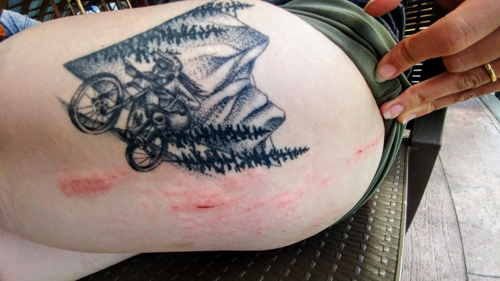 19 Bike Tattoos You'll Love - Femme Cyclist 576_x_1024_jpg