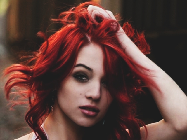 Reasons to dye red: 10 different shades of red hair color