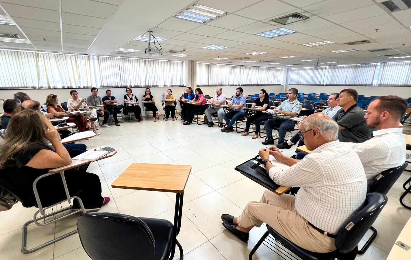 Revisão do Plano Diretor avança com apresentação de balanço à Comissão de Acompanhamento