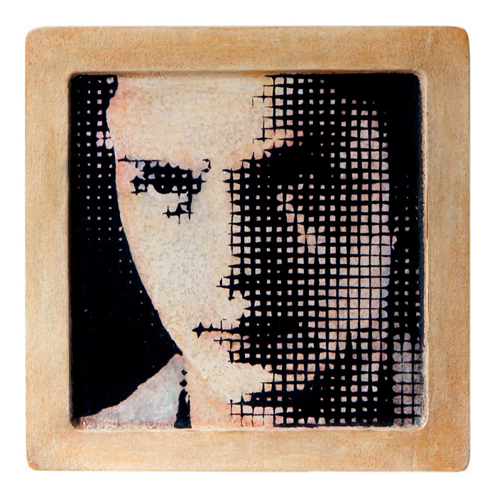 Changes - Mixed media on wood tray - 26 x 26 cm - signed on the back