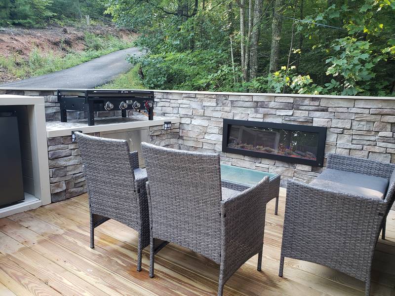 Caney creek cabins provides you with convenience and privacy, allowing you to fully enjoy the majestic beauty of nature. Christopher's :: Pigeon River Cabins