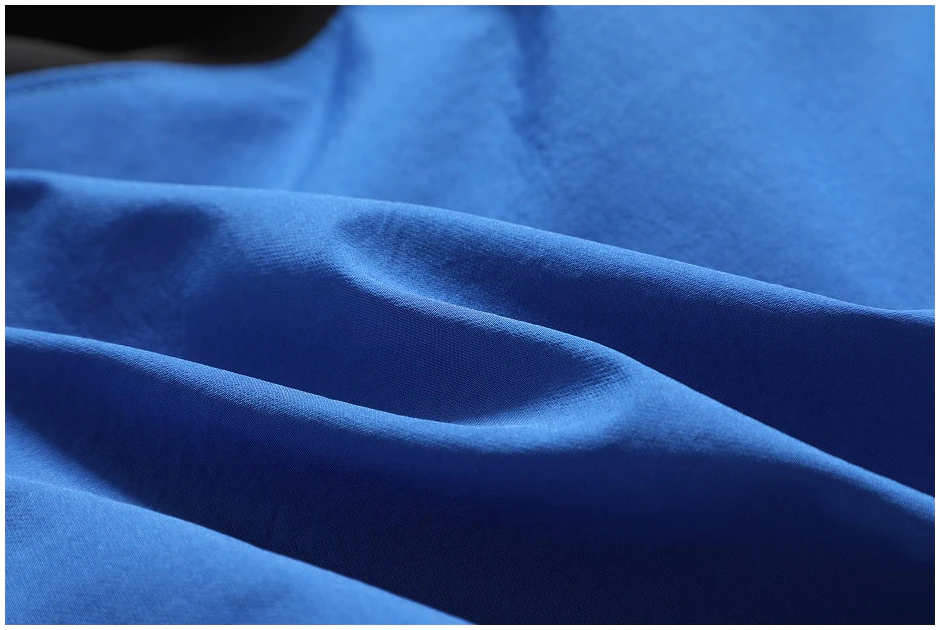 Waterproof outdoor thick jackets