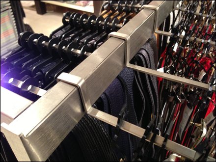 Flat-Stock Boxer Hook for Bar