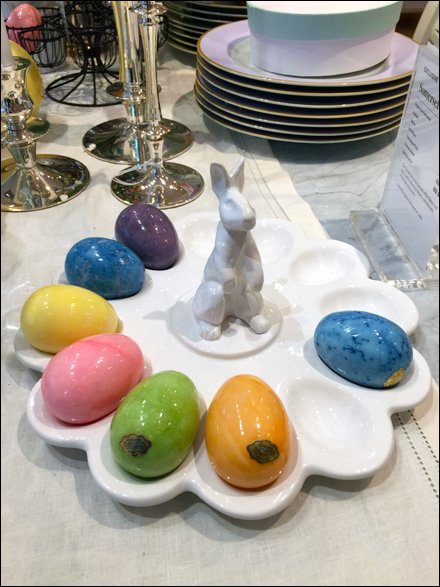 Marble Easter Egg Tablesetting Main