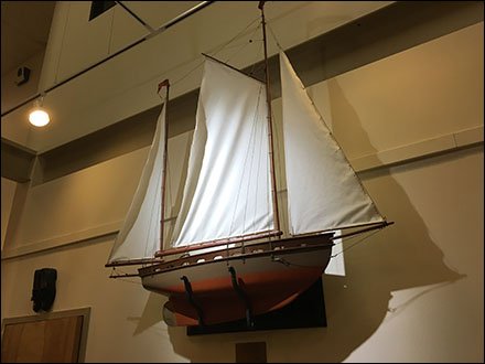 Dane Decor Ship Model 2