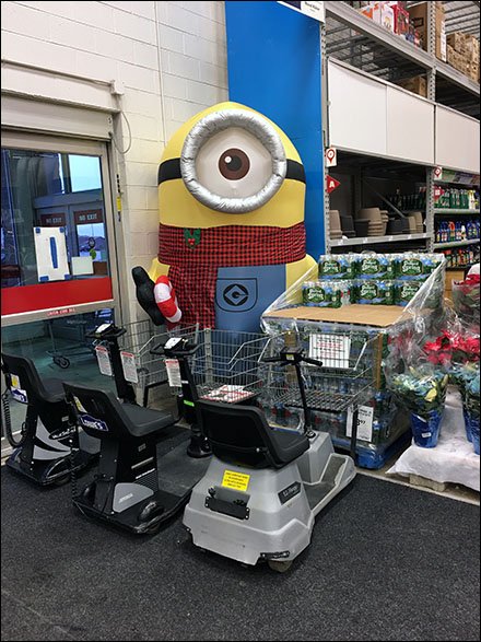 How Not To Merchandise a Minion Inflatable