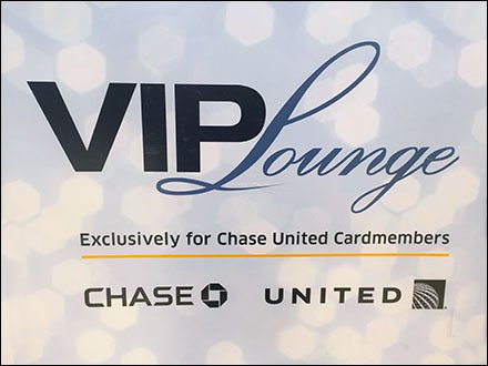 Christmas Eve V.I.P. Lounge At The Short Hills Mall