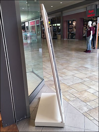 Uniqueform Store Entry Easel 3