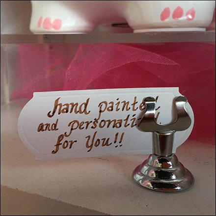 Hand-Lettered Table Top Sign Clip