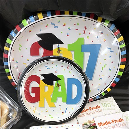 Graduation Party Tableware As Seasonal Theme
