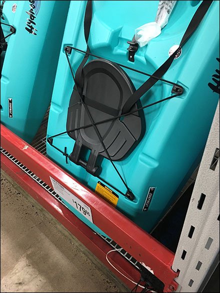 Vertical Kayak Pallet Rack Retail Display