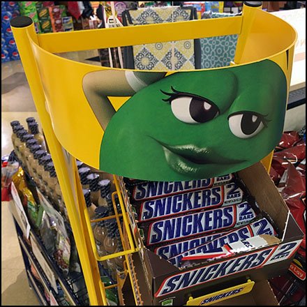 M&M's Curved Tower Declined Rack Feature