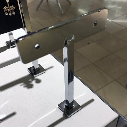 Macys Earring T-Stands Feature