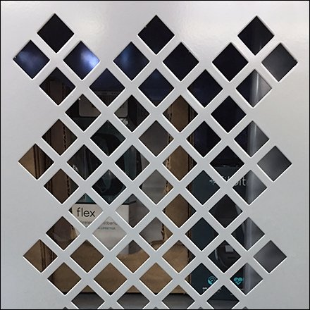 Online Order In-Store Pickup Security Cabinet Feature