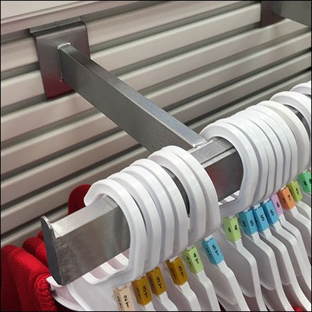 Double Arm Clothes Rack For Slatwall Endcap