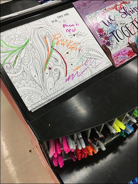 Half-Height Display Built-in Pen Try Me
