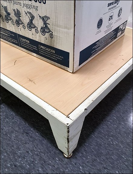 Minimalist Graco Display Platform As Plinth