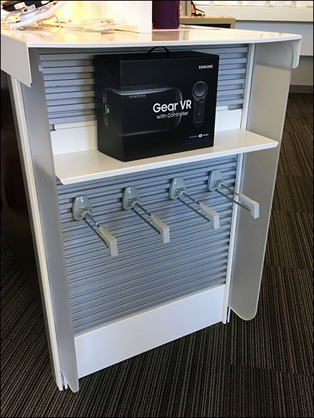 Ground Level Uniweb Hook Merchandising