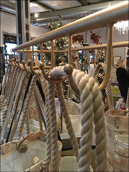 Perfect Purse Hook Merchandising Rack